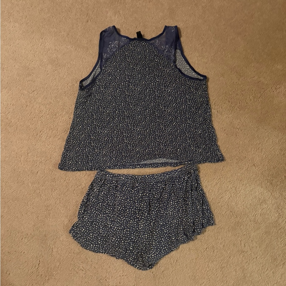 Rene Rofe Navy and White Sleepwear Pajama Top and Shorts set ❤️ - Picture 4 of 4